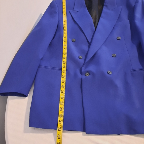 Mens 2-piece Double-breasted Suit - Picture 11 of 16